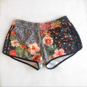 Adidas Jardim Print Track Shorts - Size Small